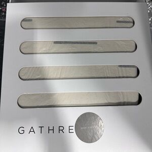 Gathre Maxi NIB in Blanc/Dash no longer available